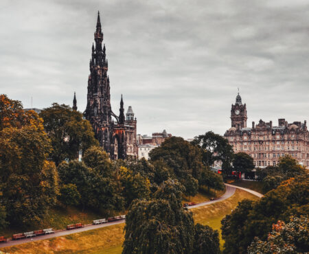 What to Wear to Edinburgh in the Fall